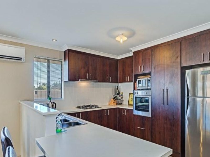 19 Filoli Gardens, Aubin Grove WA 6164