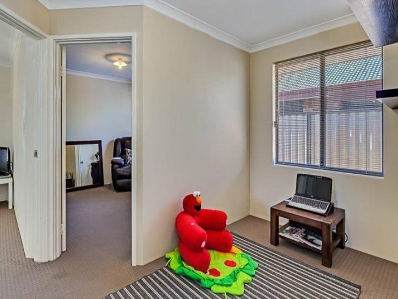 19 Filoli Gardens, Aubin Grove WA 6164