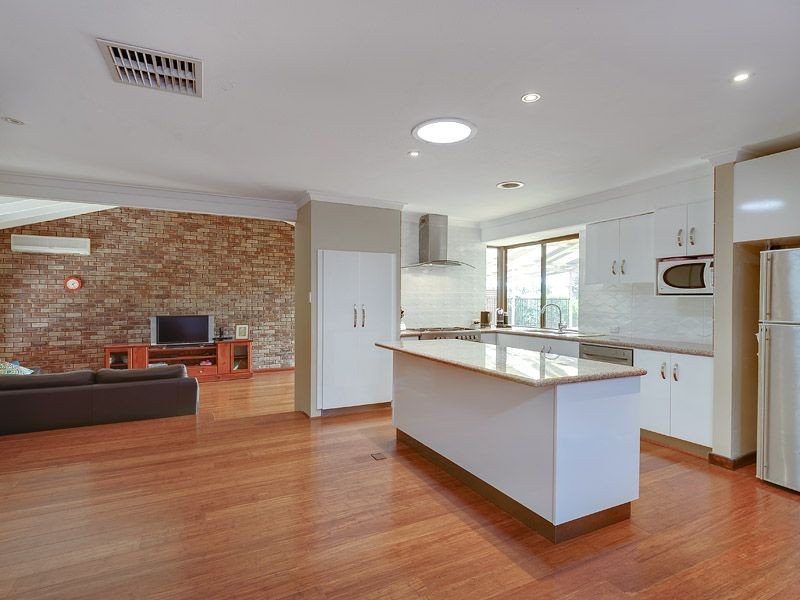38 Aulberry Parade, Leeming WA 6149