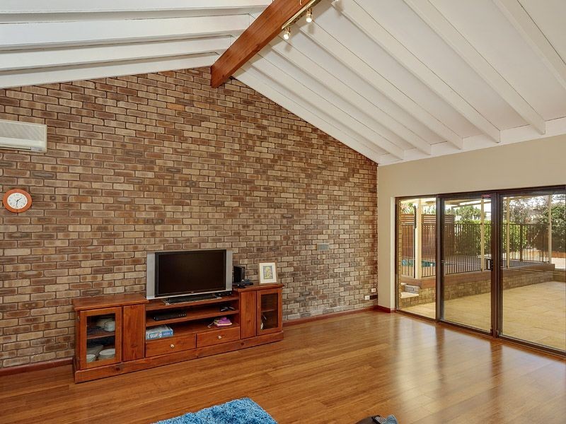38 Aulberry Parade, Leeming WA 6149