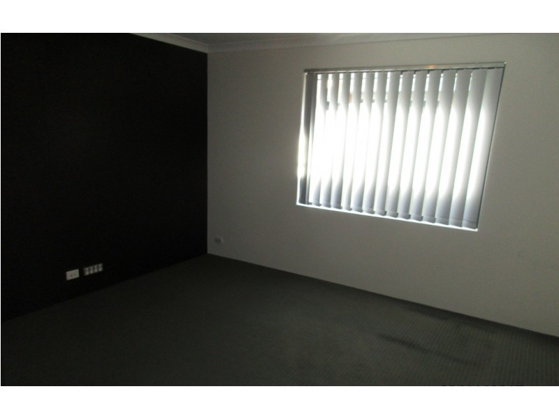 6 Portsmouth Way, Harrisdale WA 6112