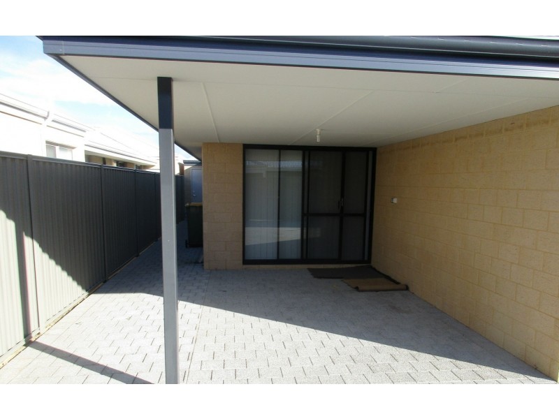 6 Portsmouth Way, Harrisdale WA 6112