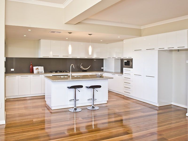 26 Lucretia Circle, Coogee WA 6166