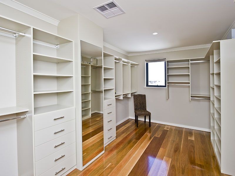 26 Lucretia Circle, Coogee WA 6166