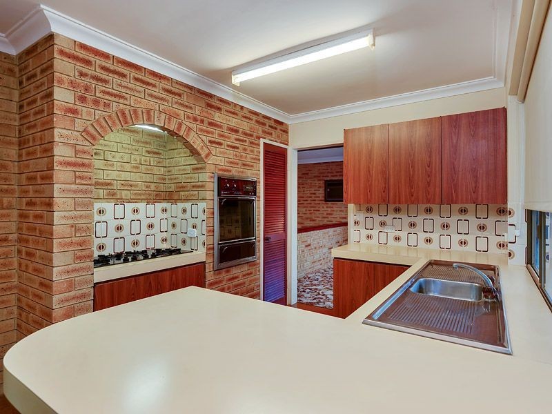 4 Matthew Avenue, Leeming WA 6149