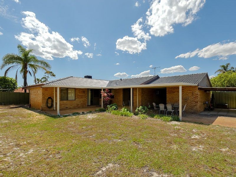 4 Matthew Avenue, Leeming WA 6149