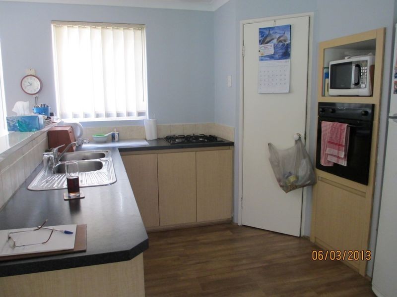 10 Barcroft Court, Atwell WA 6164