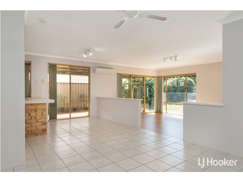 132 Brenchley Drive, Atwell WA 6164