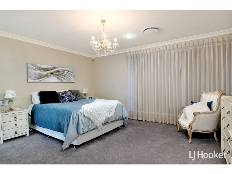 10 Timber Ridge Retreat, Leeming WA 6149