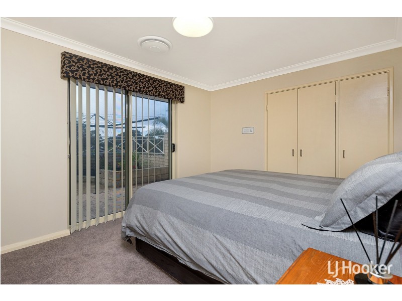 10 Timber Ridge Retreat, Leeming WA 6149