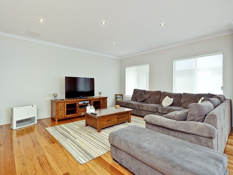 14 Lugano Terrace, Beeliar WA 6164