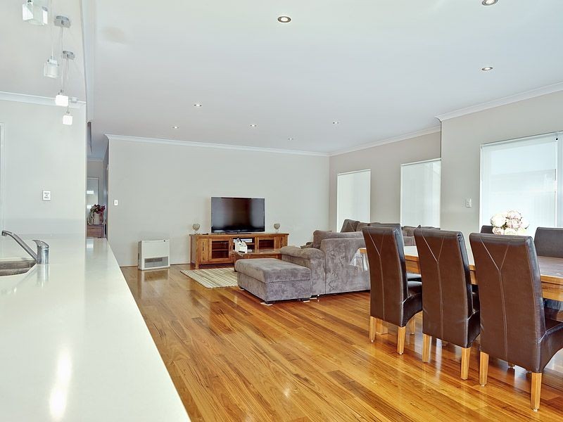 14 Lugano Terrace, Beeliar WA 6164