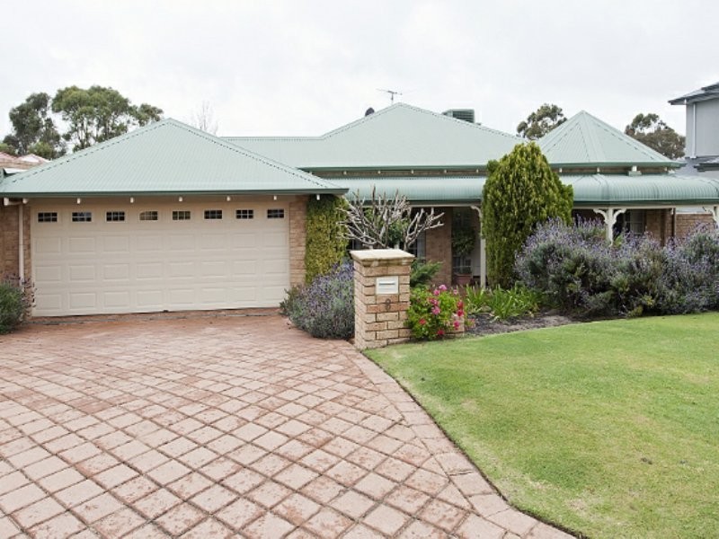 8 Laguna Green, Jandakot WA 6164