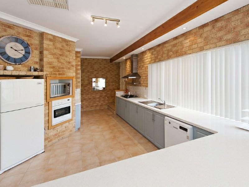 8 Laguna Green, Jandakot WA 6164