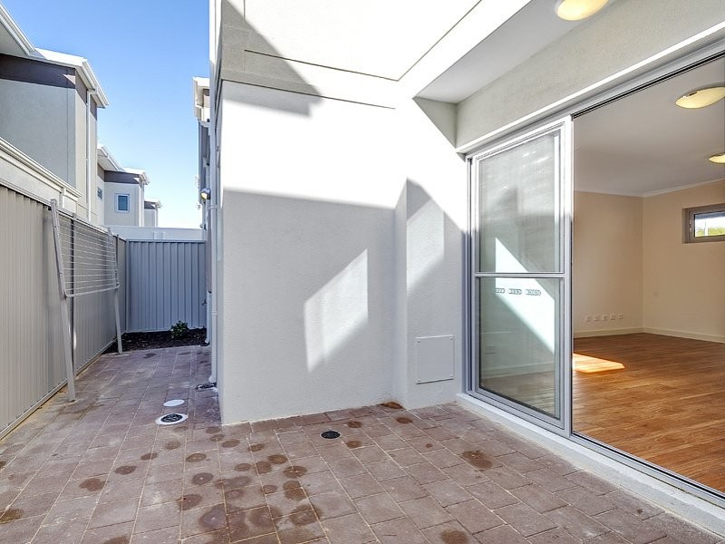 3/12 Bushlark Turn, Erskine WA 6210
