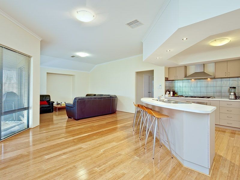 11 Whimbrel Way, Harrisdale WA 6112