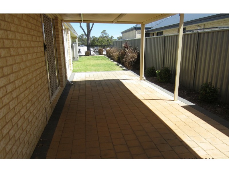 5 Petersfield Lane, Wellard WA 6170