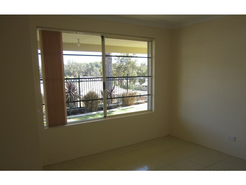 5 Petersfield Lane, Wellard WA 6170