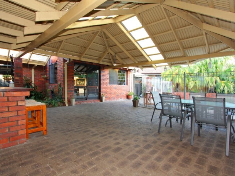 3 Tasman Place, Shelley WA 6148