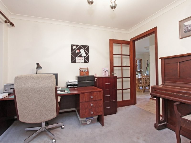 3 Tasman Place, Shelley WA 6148