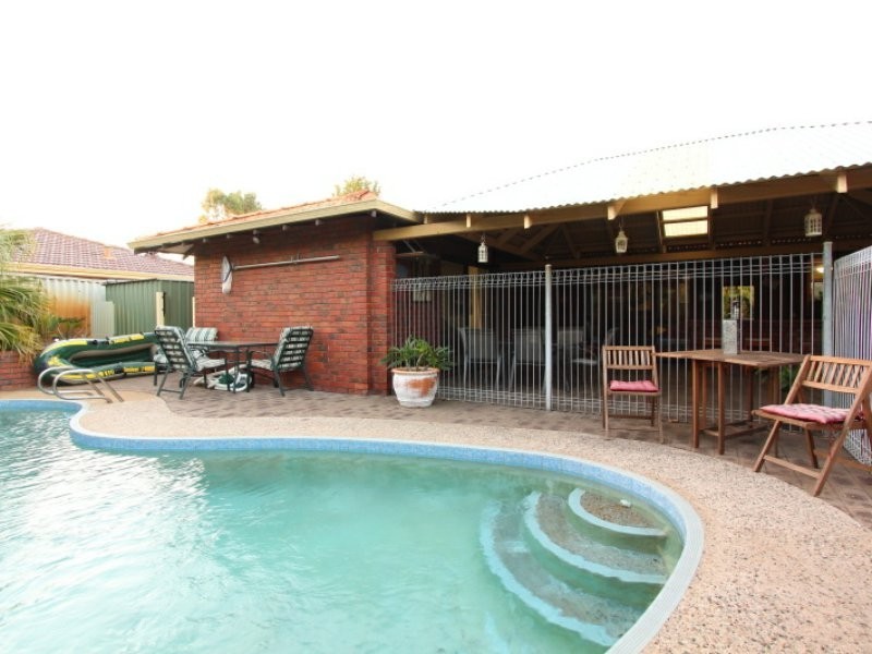 3 Tasman Place, Shelley WA 6148