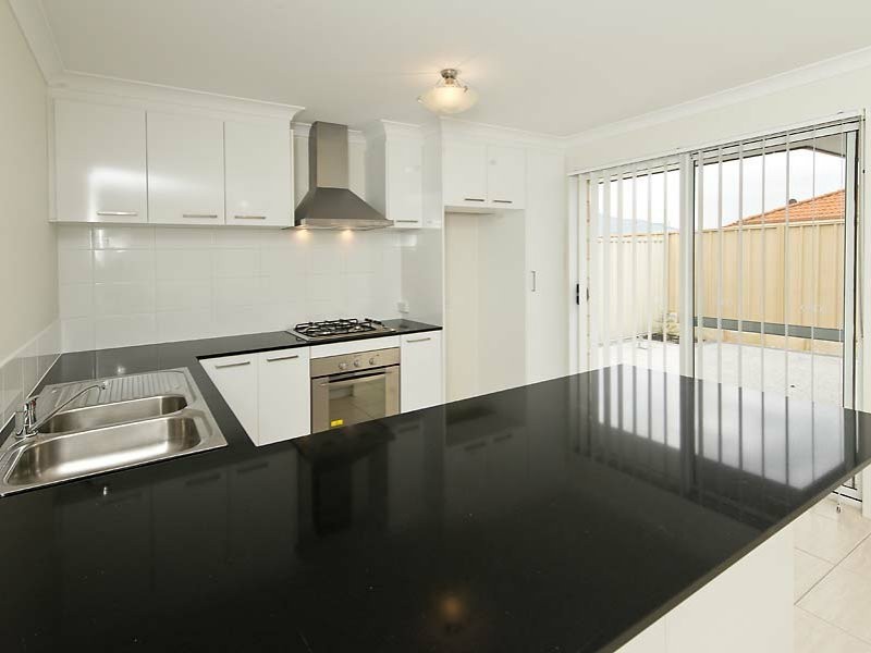 14/36 Wialki Lane, Canning Vale WA 6155