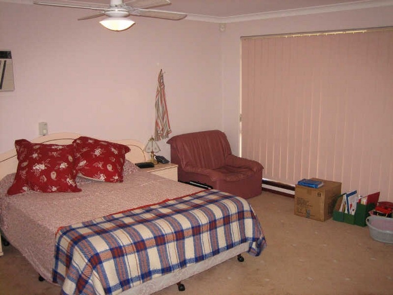 17 Sylvan Crescent, Leeming WA 6149