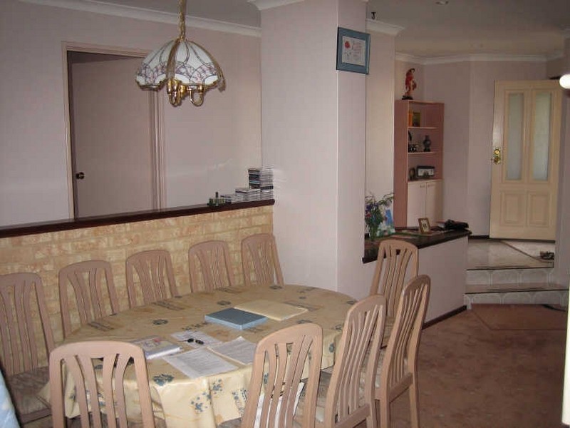 17 Sylvan Crescent, Leeming WA 6149