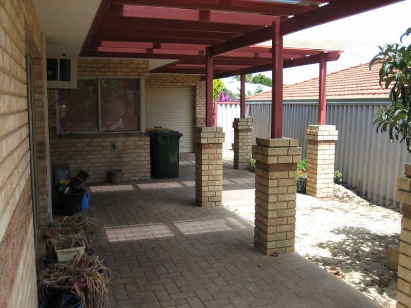 17 Sylvan Crescent, Leeming WA 6149