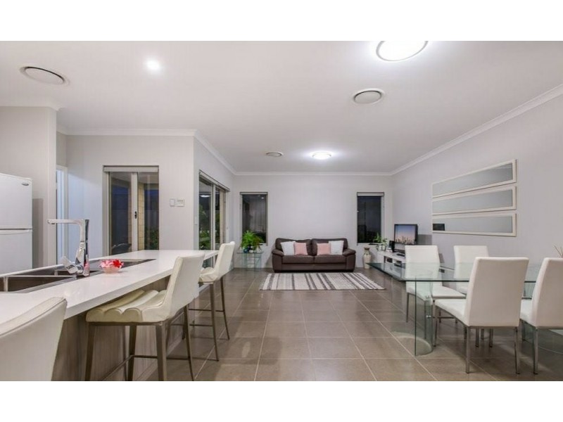 14 Canunda Approach, Wandi WA 6167