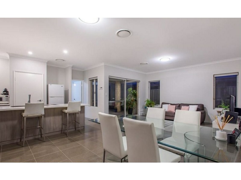 14 Canunda Approach, Wandi WA 6167