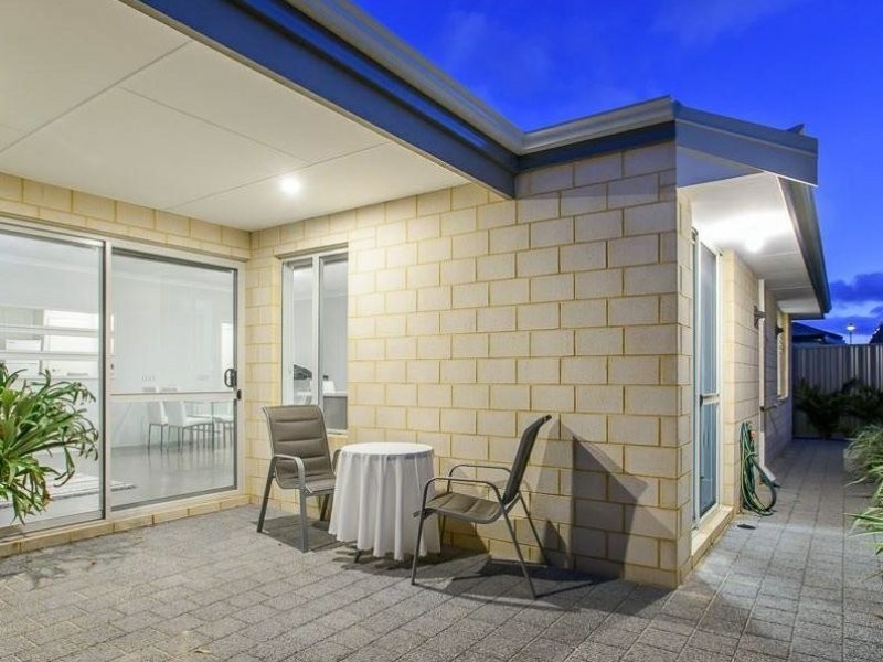 14 Canunda Approach, Wandi WA 6167