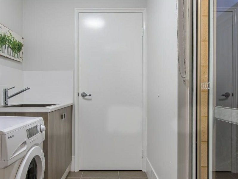 14 Canunda Approach, Wandi WA 6167