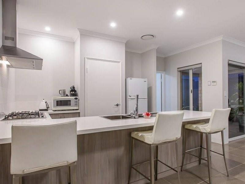 14 Canunda Approach, Wandi WA 6167