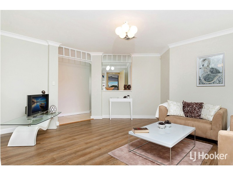 9 Merrifield Circle, Leeming WA 6149