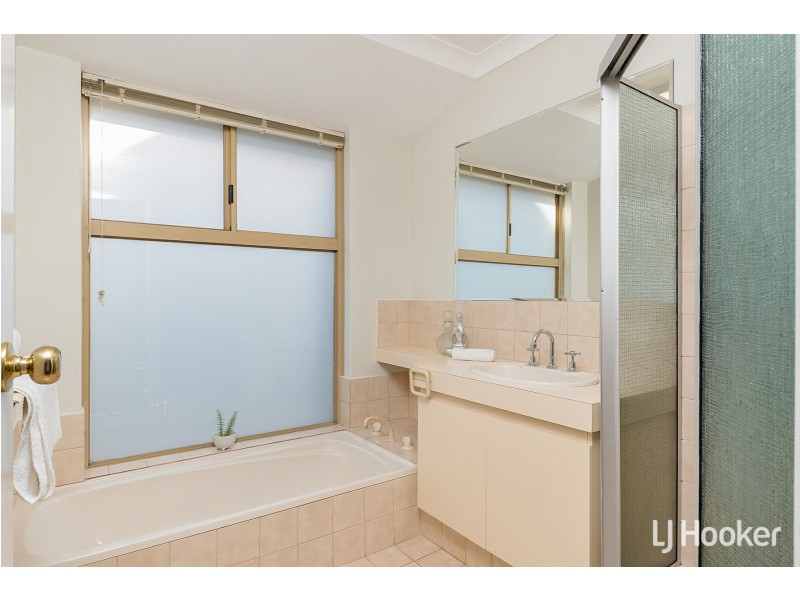 9 Merrifield Circle, Leeming WA 6149