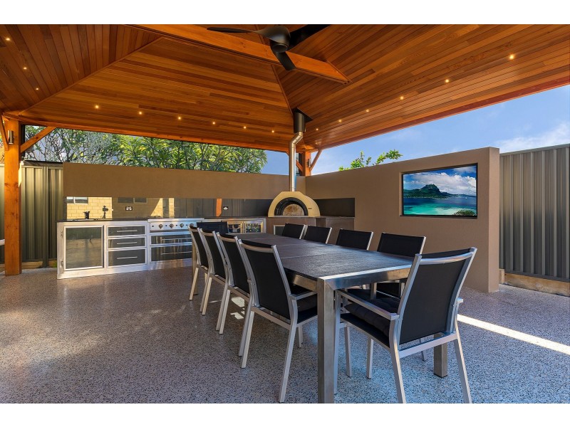 9A Walpole Street, St James WA 6102