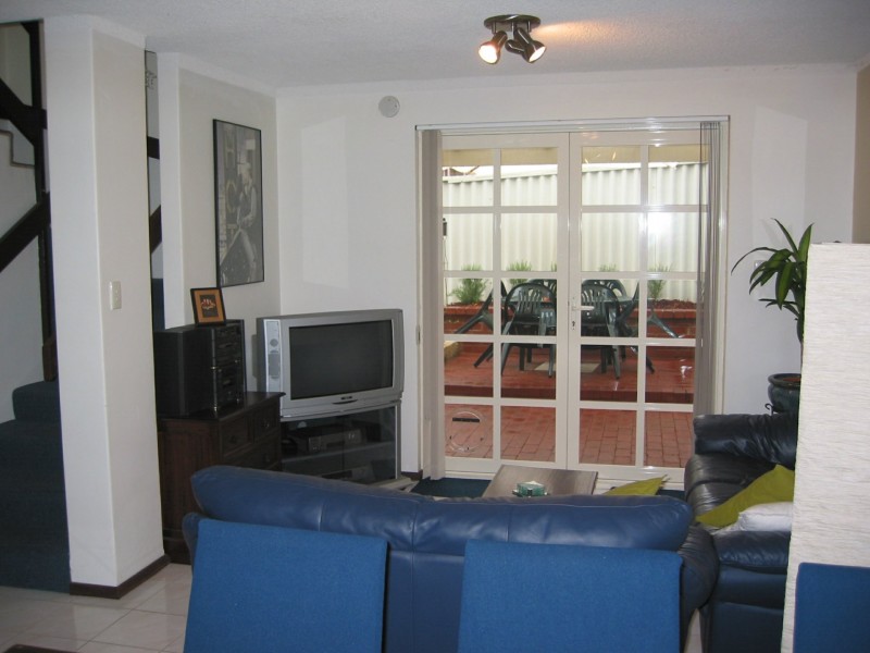 1/14 Siddons Way, Booragoon WA 6154