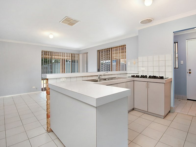 2/37 Gympie Way, Willetton WA 6155