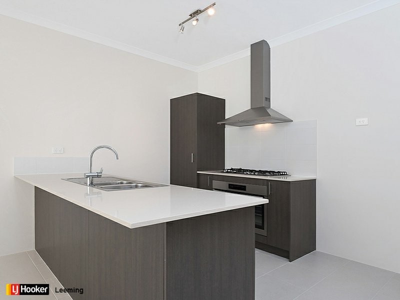 69 Veterans Drive, Byford WA 6122