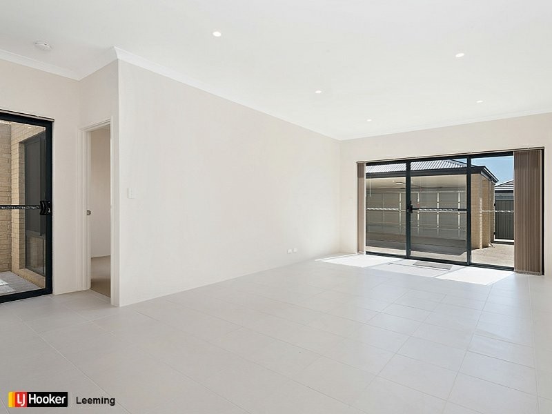 69 Veterans Drive, Byford WA 6122