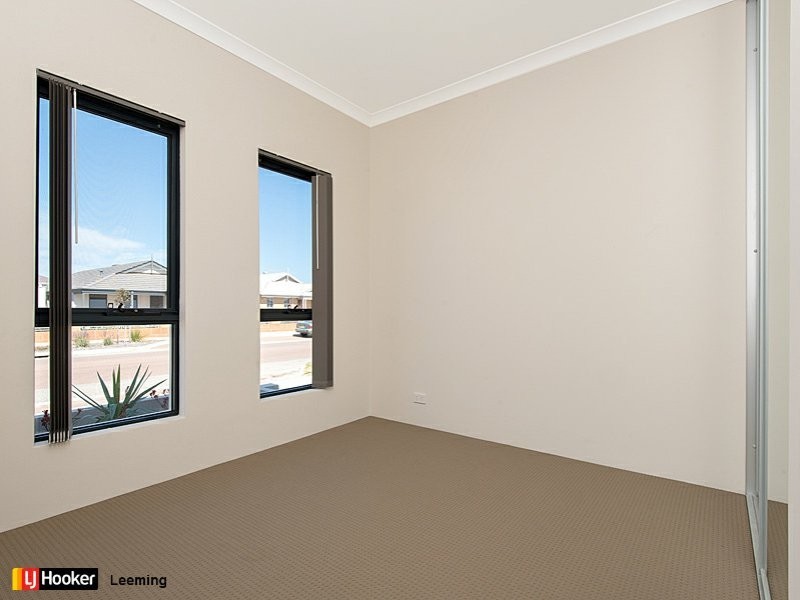 69 Veterans Drive, Byford WA 6122