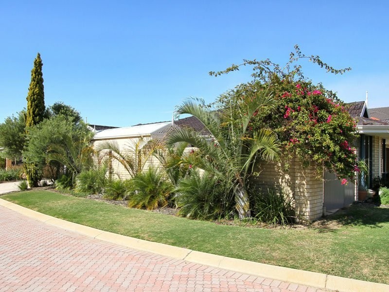 24 Riversdale Pass, Jandakot WA 6164