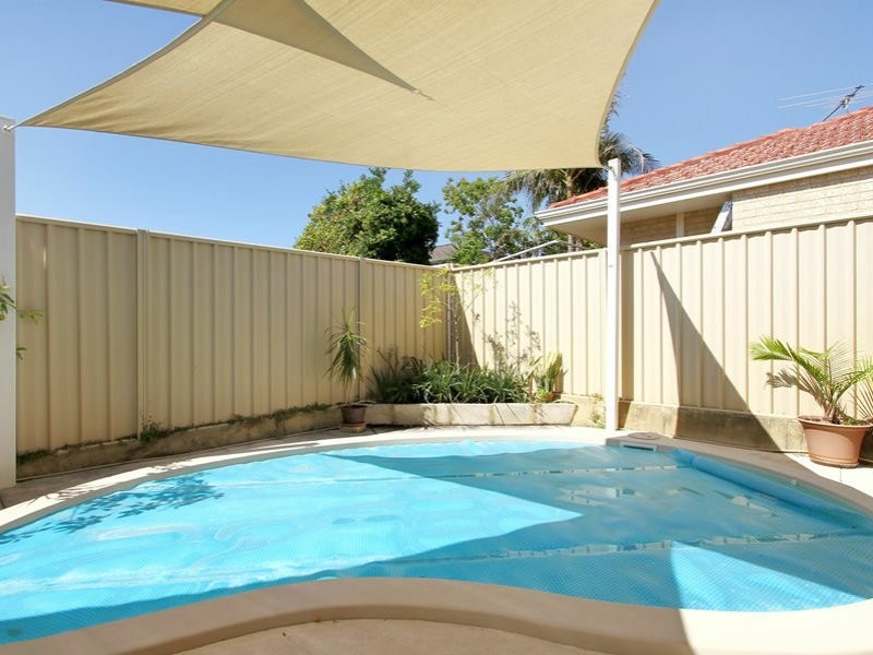 24 Riversdale Pass, Jandakot WA 6164