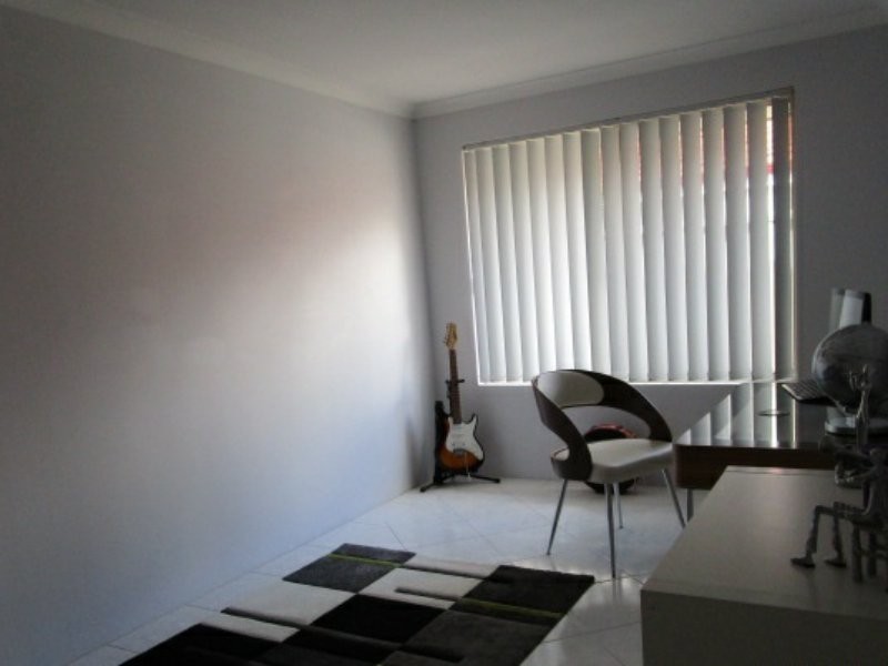 4 Marie Court, Atwell WA 6164