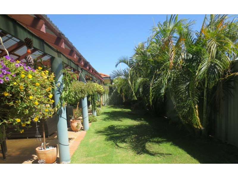 4 Marie Court, Atwell WA 6164