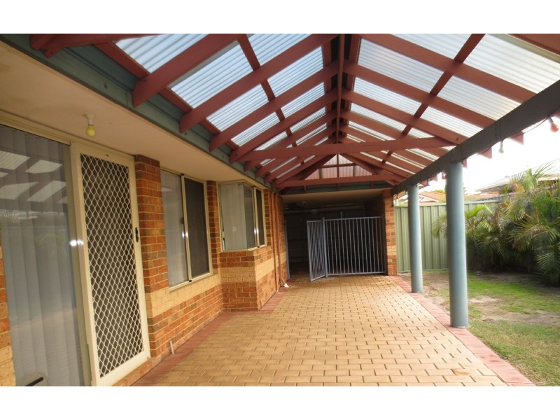 4 Marie Court, Atwell WA 6164