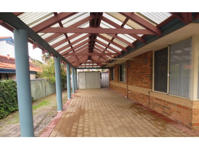 4 Marie Court, Atwell WA 6164