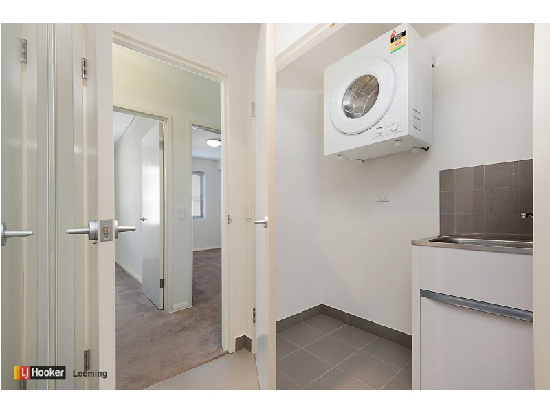 15/1 Stockton Bend, Cockburn Central WA 6164