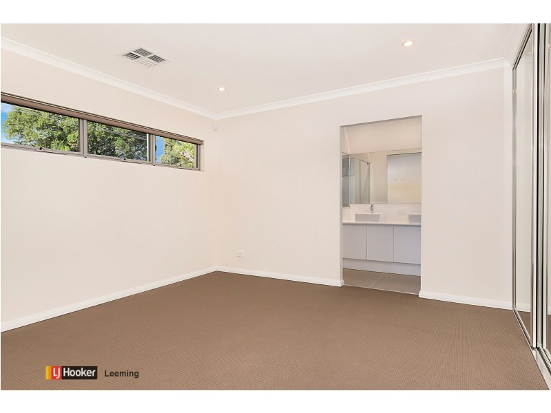 14 Cumberland Road, Forrestfield WA 6058